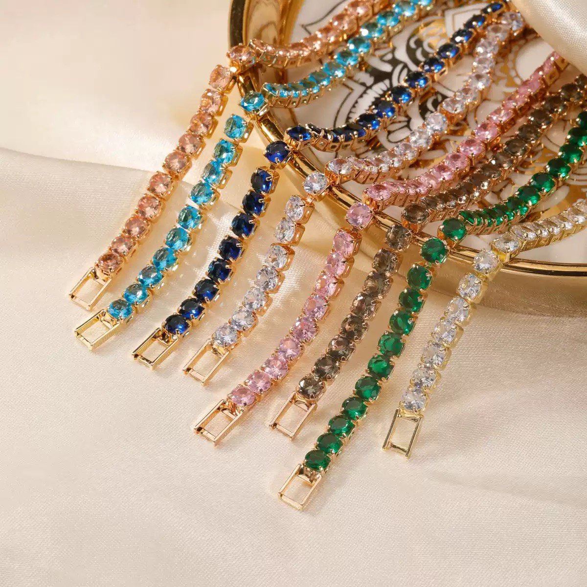 سوار MxGxFam (19 سم × 17 سم ×  - مراجعة Xcm Chain وسعره